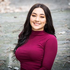 Meet your Posher, Talia